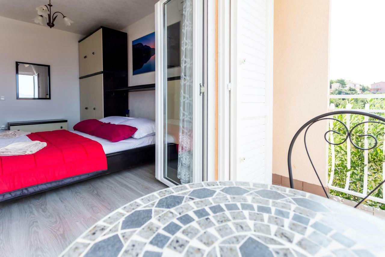 Apartments Iva Brstilo Omiš Exteriör bild